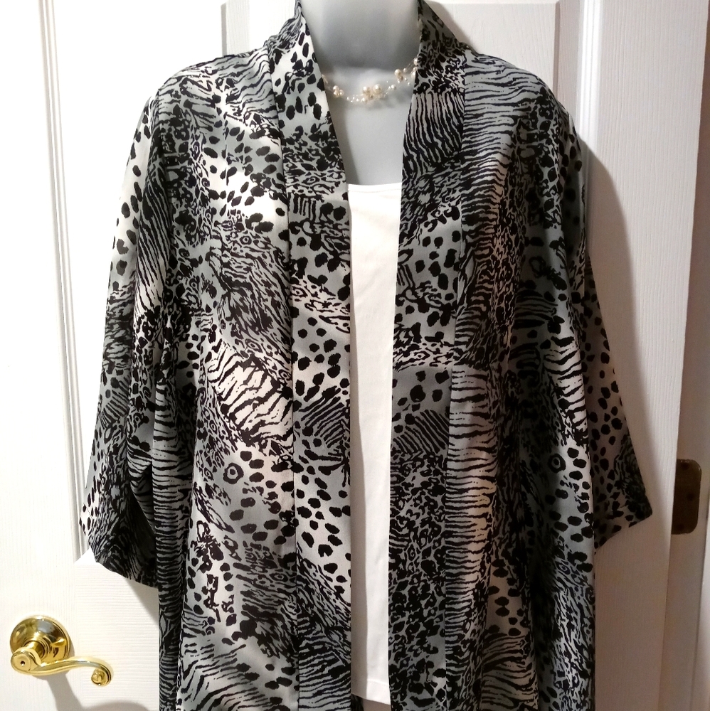 NWOT -  Ladies Chiffon Topper